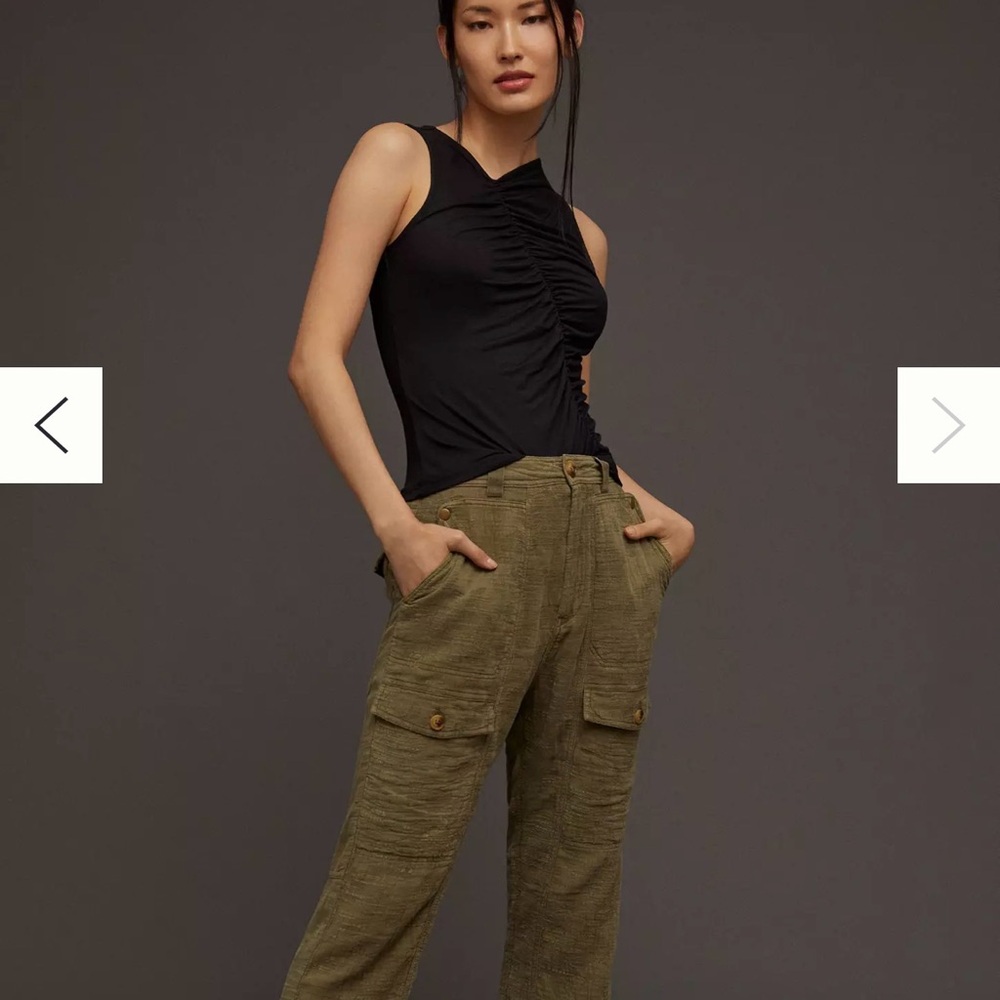 NEW Black Ruched Tank Top
ANTHROPOLOGIE DIAGONAL RUCHED large - Picture 4 of 4